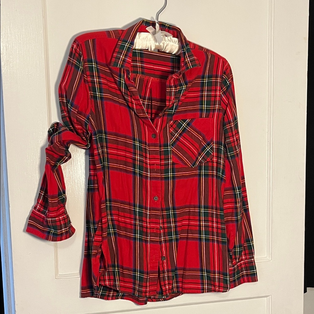 Old Navy Long Sleeve Vibrant Red Plaid Shirt Size M.